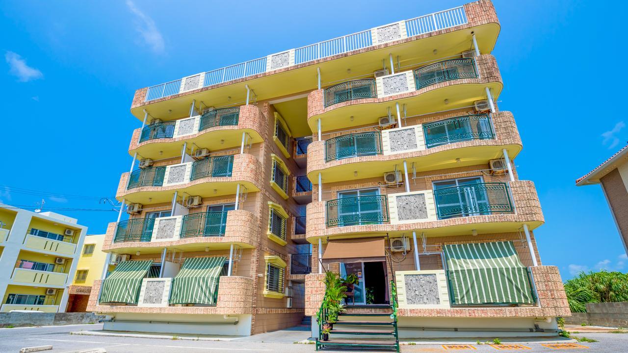 יומיטאן Hotel Sunset Zanpa מראה חיצוני תמונה